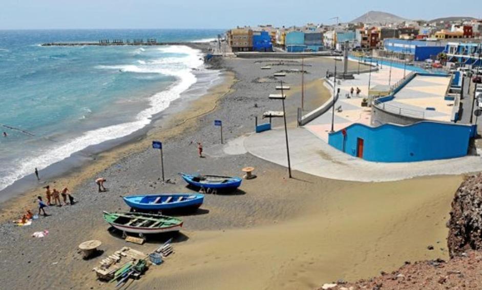 Apartment & Beach - Airport El Burrero المظهر الخارجي الصورة